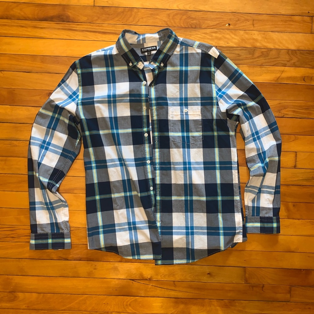Express button down